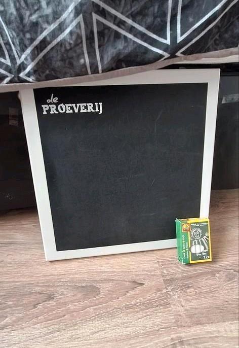 Krijtbord 'de PROEVERIJ' - Zo goed als nieuw, Huis en Inrichting, Woonaccessoires | Memoborden, Zo goed als nieuw, Krijtbord, Ophalen of Verzenden