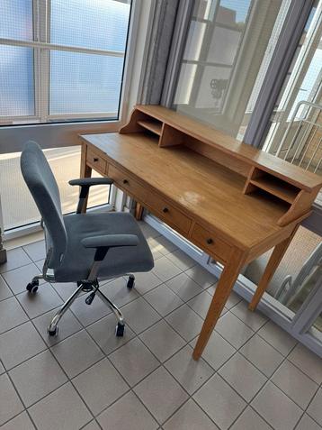 Blank Houten Secretaire Bureau + Bureaustoel beschikbaar voor biedingen