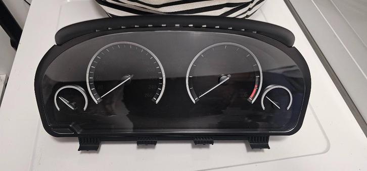 BMW 5 serie F10 F11 teller klok cockpit digitaal 9312040, Auto-onderdelen, Dashboard en Schakelaars, BMW, Gebruikt, Ophalen of Verzenden