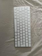 Apple Magic Keyboard - Qwerty, Ophalen of Verzenden, Qwerty, Zo goed als nieuw, Draadloos
