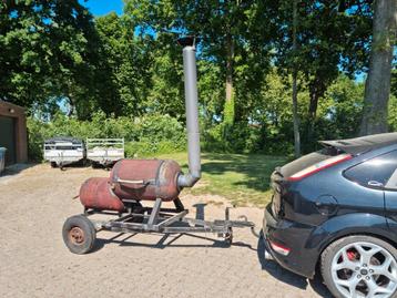 Offsetsmoker bbq beschikbaar voor biedingen