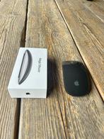 Apple Magic Mouse 2 Zwart, Computers en Software, Muizen, Rechtshandig, Muis, Ophalen of Verzenden, Zo goed als nieuw