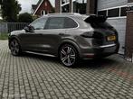 Porsche Cayenne 4.8 GTS AUT LEDER/BUR.M/PANO/CAMERA/ECC, Automaat, Gebruikt, 8 cilinders, Bruin