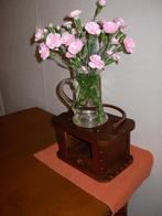 Stoofje/plantentafeltje van hout met koperen hengsel, Ophalen of Verzenden, Gebruikt