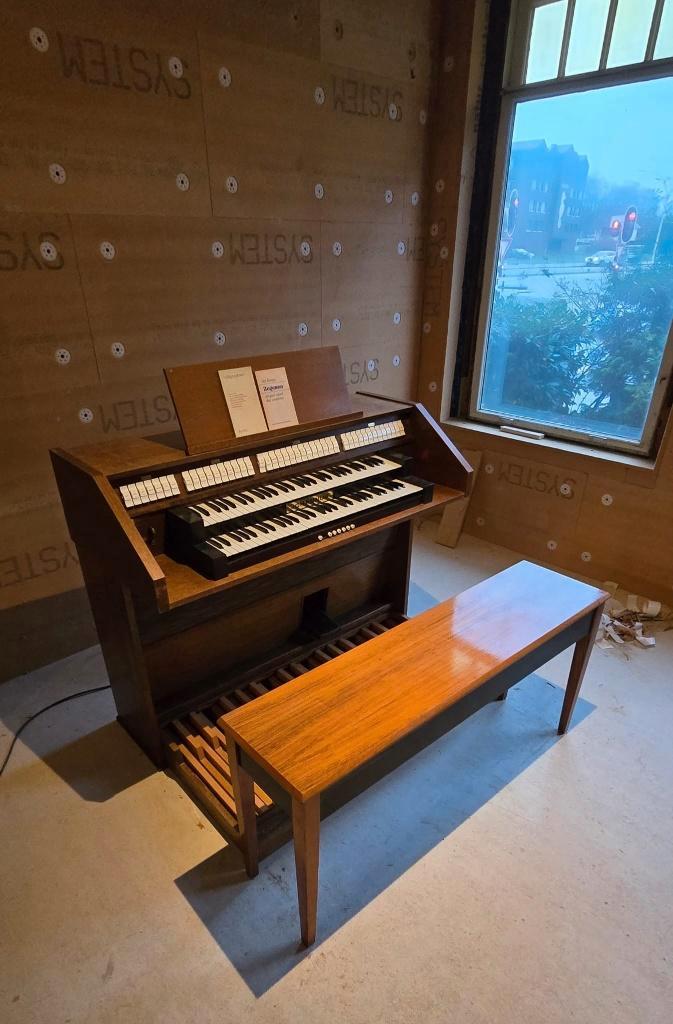 Te Koop: Johannus Opus 230 ORGEL met originele klepbank., Muziek en Instrumenten, Orgels, Gebruikt, Orgel, 2 klavieren, Ophalen