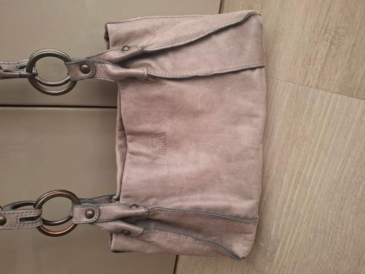 Tas fred de la bretoniere leer taupe grijs, Sieraden, Tassen en Uiterlijk, Tassen | Damestassen, Gebruikt, Handtas, Grijs, Ophalen