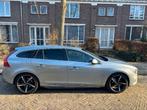 Volvo V60 T4 190pk R-Design Grijs, Auto's, Volvo, Particulier, 1600 kg, 84 €/maand, 17 km/l