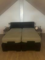 Bed (elektrisch verstelbaar) en 2 nachtkastjes, Ophalen, Overige materialen, Gebruikt, 65 cm of meer