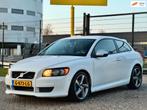 Volvo C30 1.6|R-DESIGN|AIRCO|CRUISE|XENON|HALFLEDER, Auto's, Volvo, Voorwielaandrijving, 1596 cc, 101 pk, Gebruikt