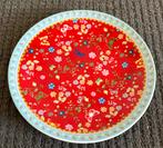 Gebaksbordje bordje 18cm rood bloemetjes vlinders AH, Ophalen of Verzenden, Zo goed als nieuw, Bord(en), Overige stijlen