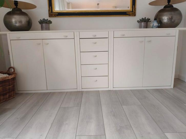 Mooie witte dressoir met lades en deuren, Huis en Inrichting, Kasten | Dressoirs, Gebruikt, 200 cm of meer, 25 tot 50 cm, Met lade(s)