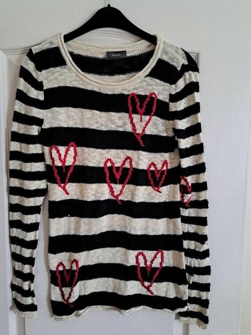 Leuke katoenen meisjes trui met rode hartjes maat 170 176, Kinderen en Baby's, Kinderkleding | Maat 170, Zo goed als nieuw, Meisje