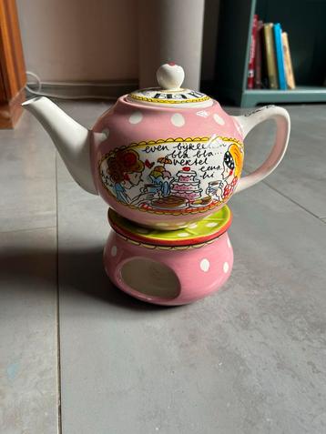 Theepot van Blond met Warmhoudplaatje - Keramiek blond beschikbaar voor biedingen