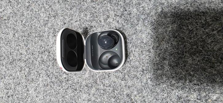 Samsung Galaxy buds2. Alleen rechts oordopje, Audio, Tv en Foto, Koptelefoons, Zo goed als nieuw, Overige merken, Ophalen of Verzenden