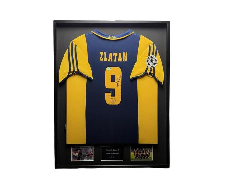 Zlatan Ibrahimovic Ajax 00/01 gesigneerd ingelijst shirt, Verzamelen, Sportartikelen en Voetbal, Nieuw, Shirt, Ajax, Ophalen of Verzenden