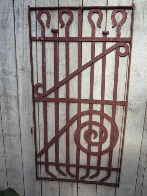 1 antiek sierhek 435x860 mm. massief staal, Tuin en Terras, Tuinhekken en Hekwerk, Gebruikt, IJzer, Ophalen of Verzenden