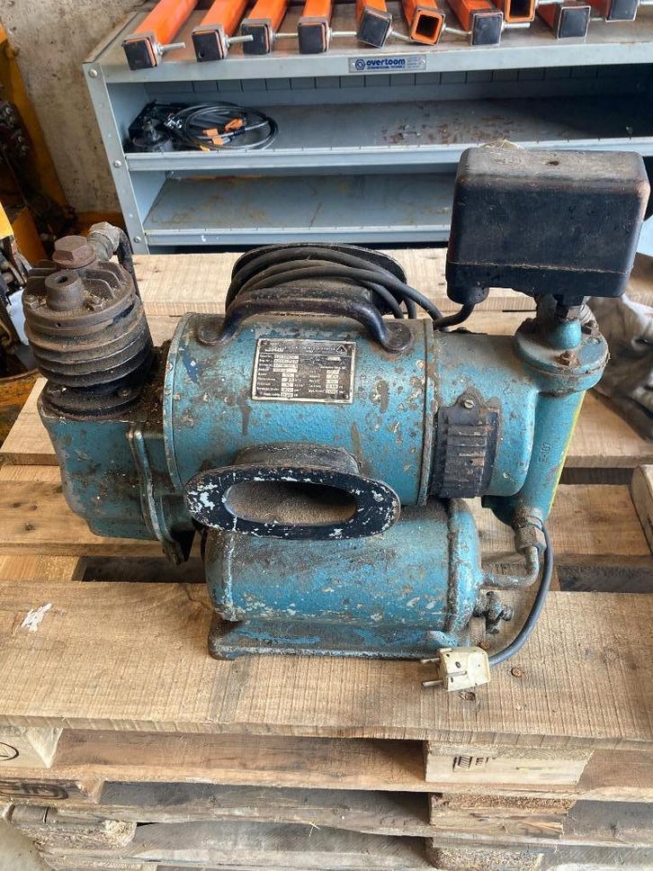 Compacte oldtimer compressor, Doe-het-zelf en Verbouw, Compressors, Gebruikt, 6 tot 10 bar, Minder dan 25 liter, Minder dan 200 liter/min