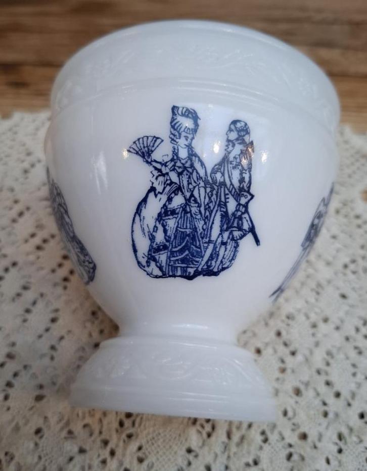 Wit opaline schaaltje, blauwe nostalgische afbeeldingen, Antiek en Kunst, Curiosa en Brocante, Ophalen of Verzenden