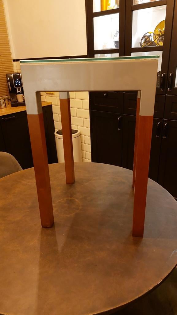 Bijzettafel-Italiaans strak design, Minder dan 55 cm, Rechthoekig, Ophalen, 45 tot 60 cm