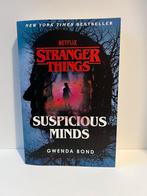 Stranger Things: Suspicious Minds - Nieuw!, Ophalen of Verzenden, Nieuw, Gwenda Bond, Amerika