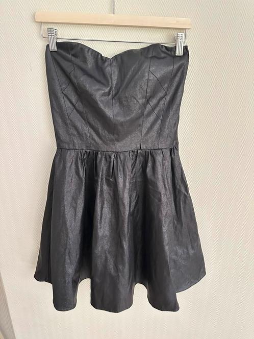 MbyM Strapless Glitterjurk Maat S, Kleding | Dames, Jurken, Zo goed als nieuw, Maat 36 (S), Zwart, Onder de knie, Ophalen of Verzenden