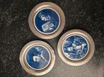 3 vintage delft Rembrandt porselein in tin wandhangers, Ophalen of Verzenden, Zo goed als nieuw, Overige typen
