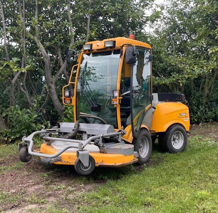 STIGA Titan 32H Gazonmaaier Frontmaaier AIRCO Diesel maaier, Tuin en Terras, Zitmaaiers, Gebruikt, 120 cm of meer, Elektrische starter