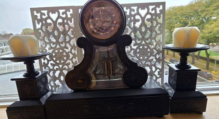 Zeer decoratieve Pendule-Set, Antiek en Kunst, Antiek | Klokken, Ophalen
