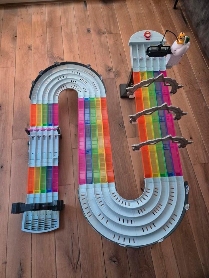 Hot Wheels Mario Kart Regenboog Racebaan, Kinderen en Baby's, Speelgoed | Racebanen, Zo goed als nieuw, Racebaan, Handmatig, Hot Wheels