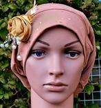 Chemo/haarverlies tricot beany met corsage no 73 A., Anna, Maat 42/44 (L), Nieuw, Ophalen of Verzenden