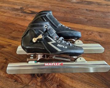 Maple klapschaatsen maat 36 beschikbaar voor biedingen