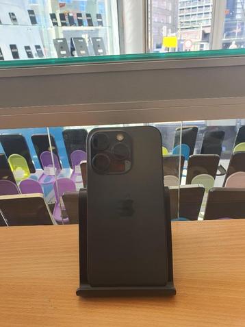 iPhone 15 Pro 256-GB Zwart beschikbaar voor biedingen