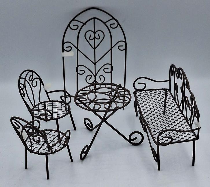 Drie tuinsetjes van ijzer voor het poppenhuis, Verzamelen, Poppenhuizen en Toebehoren, Gebruikt, Gebruiksvoorwerp, Ophalen of Verzenden