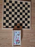 Schaak- en Dambord met pionnen en stenen, Hobby en Vrije tijd, Gezelschapsspellen | Bordspellen, Een of twee spelers, Ophalen