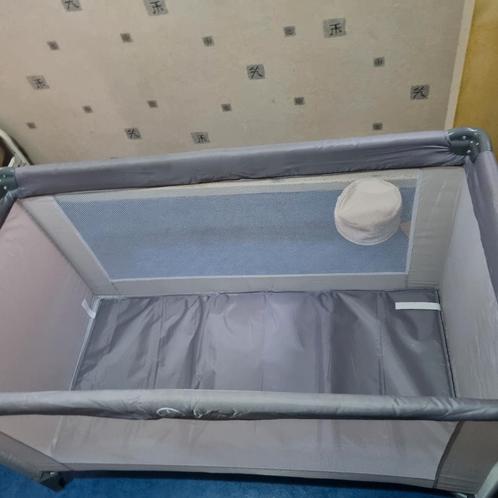 Camping bedje inclusief matras- reisbedje - logeerbed, Kinderen en Baby's, Babywiegjes en Ledikanten, Gebruikt, Reisbedje, Ophalen