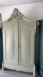 Biedermeier kuif kast, Ophalen