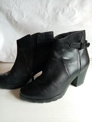 Enkellaarsjes - Maat 37 beschikbaar voor biedingen