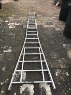 Aluminium uitschuif ladder 470 hoog, Gebruikt, Ophalen of Verzenden, 4 meter of meer