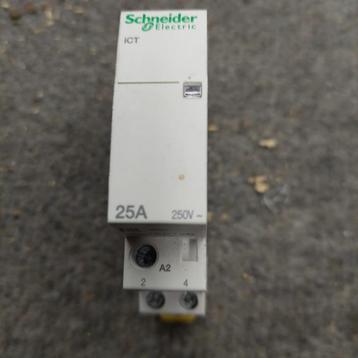Schneider contactor 25A beschikbaar voor biedingen
