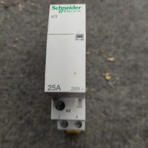 Schneider contactor 25A, Hobby en Vrije tijd, Elektronica-componenten, Nieuw, Ophalen of Verzenden