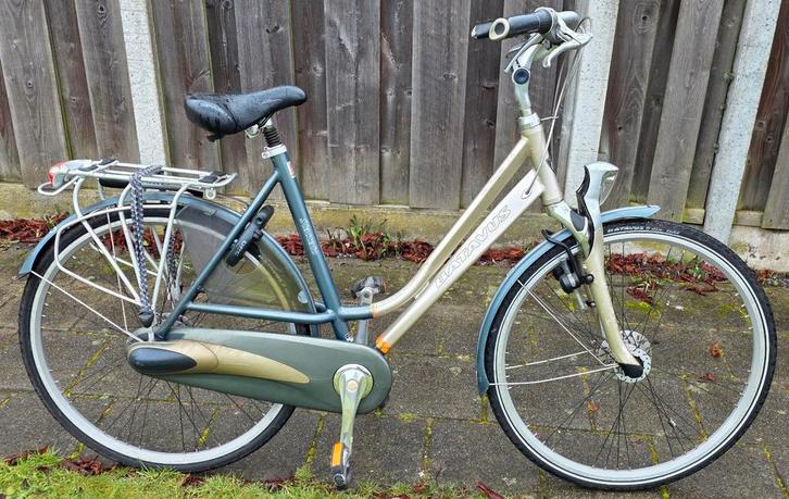 Te koop netjes batavus dames fıets, Fietsen en Brommers, Fietsen | Dames | Damesfietsen, Zo goed als nieuw, Batavus, Versnellingen