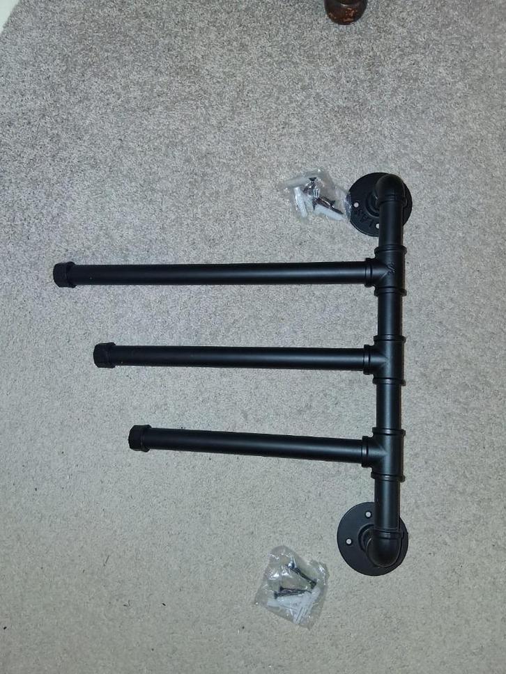 Nieuwe zwarte industriële handdoekrek, Huis en Inrichting, Badkamer | Badtextiel en Accessoires, Nieuw, Handdoek, Zwart, Ophalen