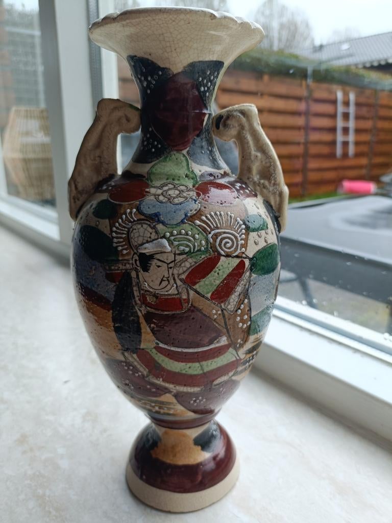 Satsuma Vaas - Handgeschilderd Japans Aardewerk, Antiek en Kunst, Ophalen of Verzenden