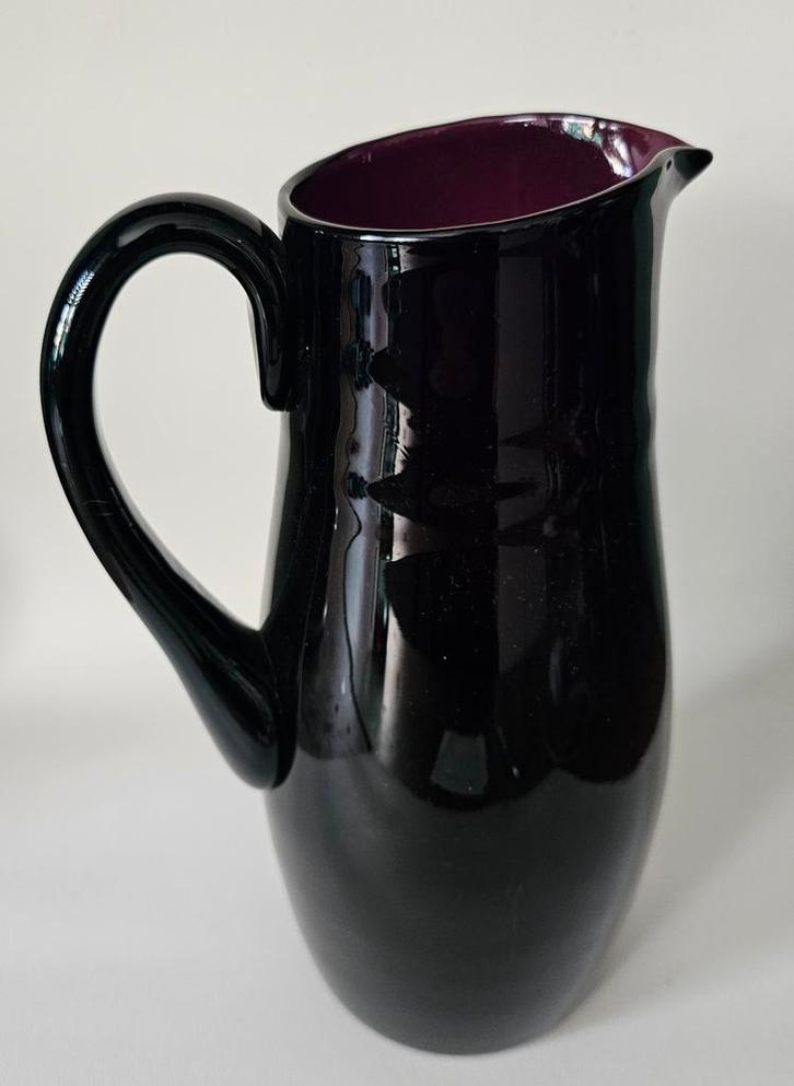 Paarse (Amethyst ) waterkan  - vintage, Antiek en Kunst, Antiek | Glas en Kristal, Ophalen of Verzenden