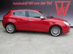 Alfa Romeo Giulietta 1.4 T Exclusive 2e EIG | NL-AUTO | ROSS, Voorwielaandrijving, 65 €/maand, Stof, Gebruikt