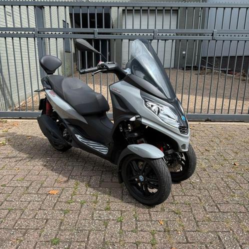 PIAGGIO MP3 300 HPE Sport - VERKOCHT!, Motoren, Motoren | Piaggio, Bedrijf, Scooter, 12 t/m 35 kW, Minimaal motorrijbewijs A1