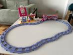 Duplo Hello Kitty treinbaan met station, Ophalen of Verzenden, Zo goed als nieuw, Complete set, Duplo