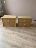 Twee houten nachtkastjes, Huis en Inrichting, Ophalen, 55 tot 70 cm, Zo goed als nieuw, 45 tot 65 cm