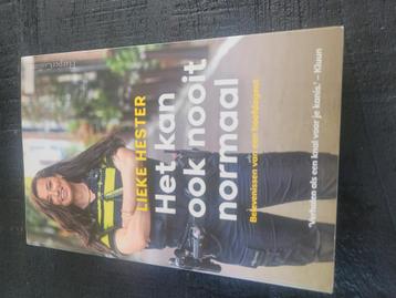 Lieke Hester - Het kan ook nooit normaal beschikbaar voor biedingen