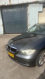 BMW 3-Serie 2.0 318 I Touring 2007 lekke koppakking, Auto's, BMW, Achterwielaandrijving, Origineel Nederlands, Handgeschakeld